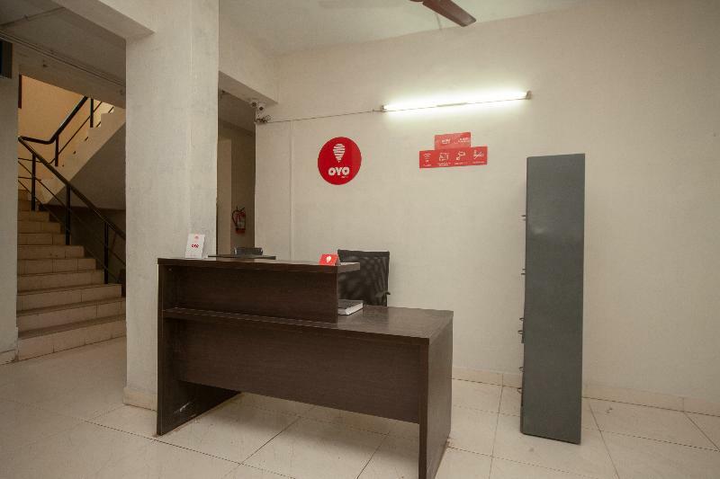 Oyo Flagship 24454 Omr Hindustan Univ Chennai